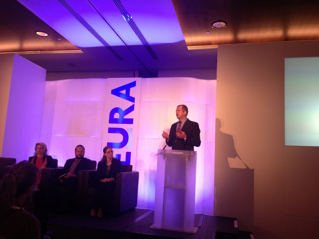 Image of Andrew Scott presenting at EuRA