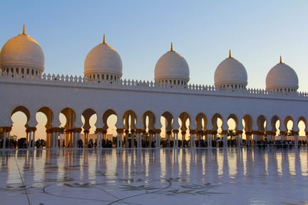 Image of the Sheikh Zayed Grand Mosque in the UAE