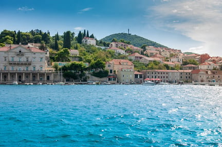 Image of bright blue water in Dubrovnik