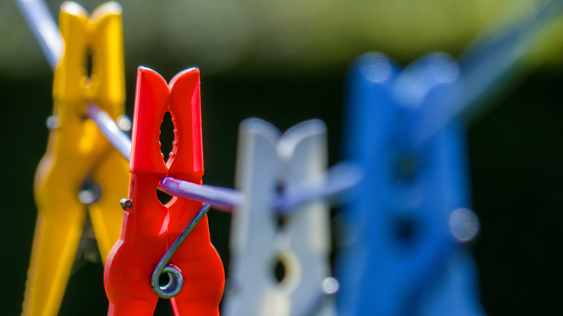 Image of clothes pins to dry laundry in China