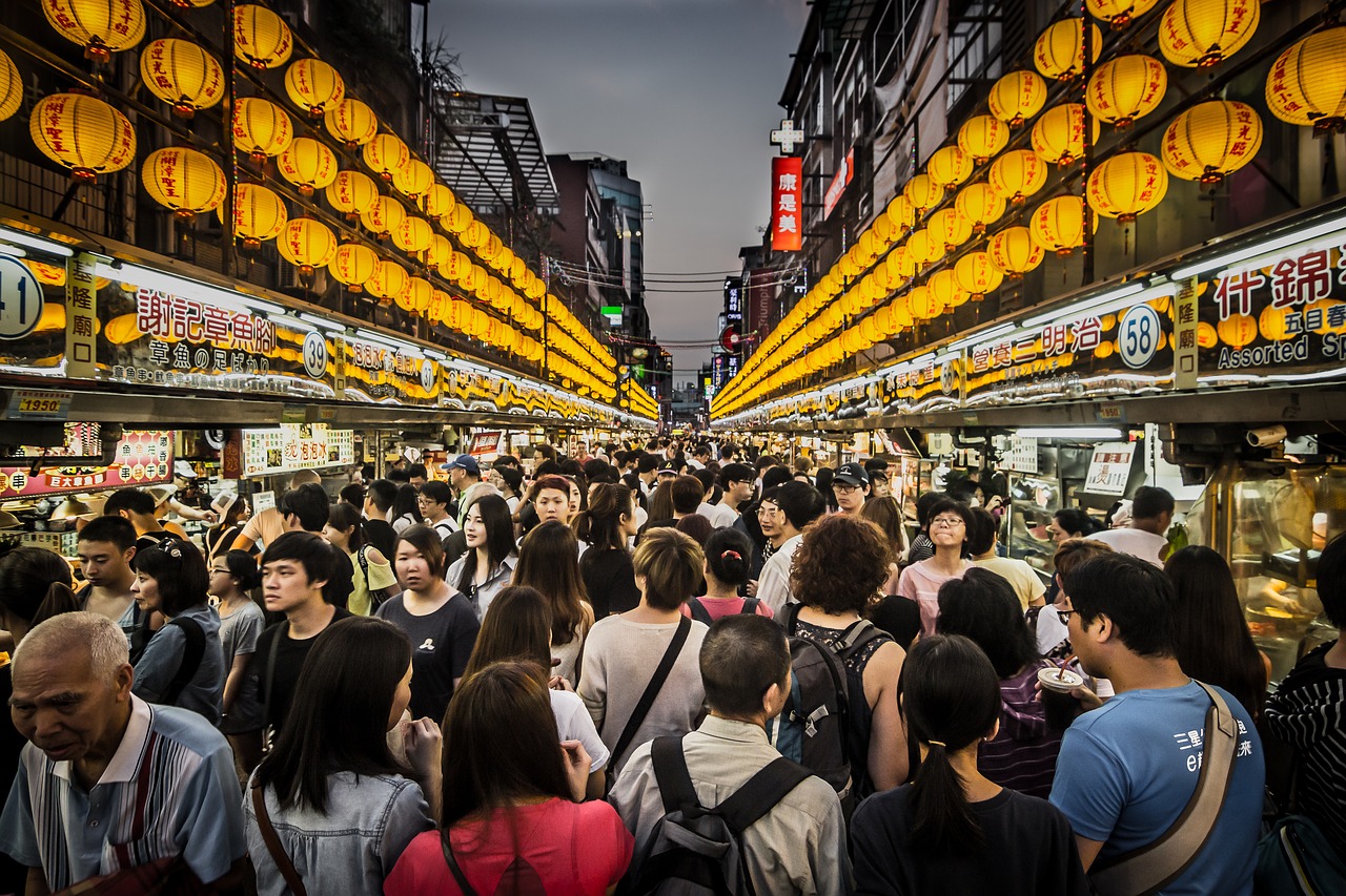 Image of a night market in Taiwan