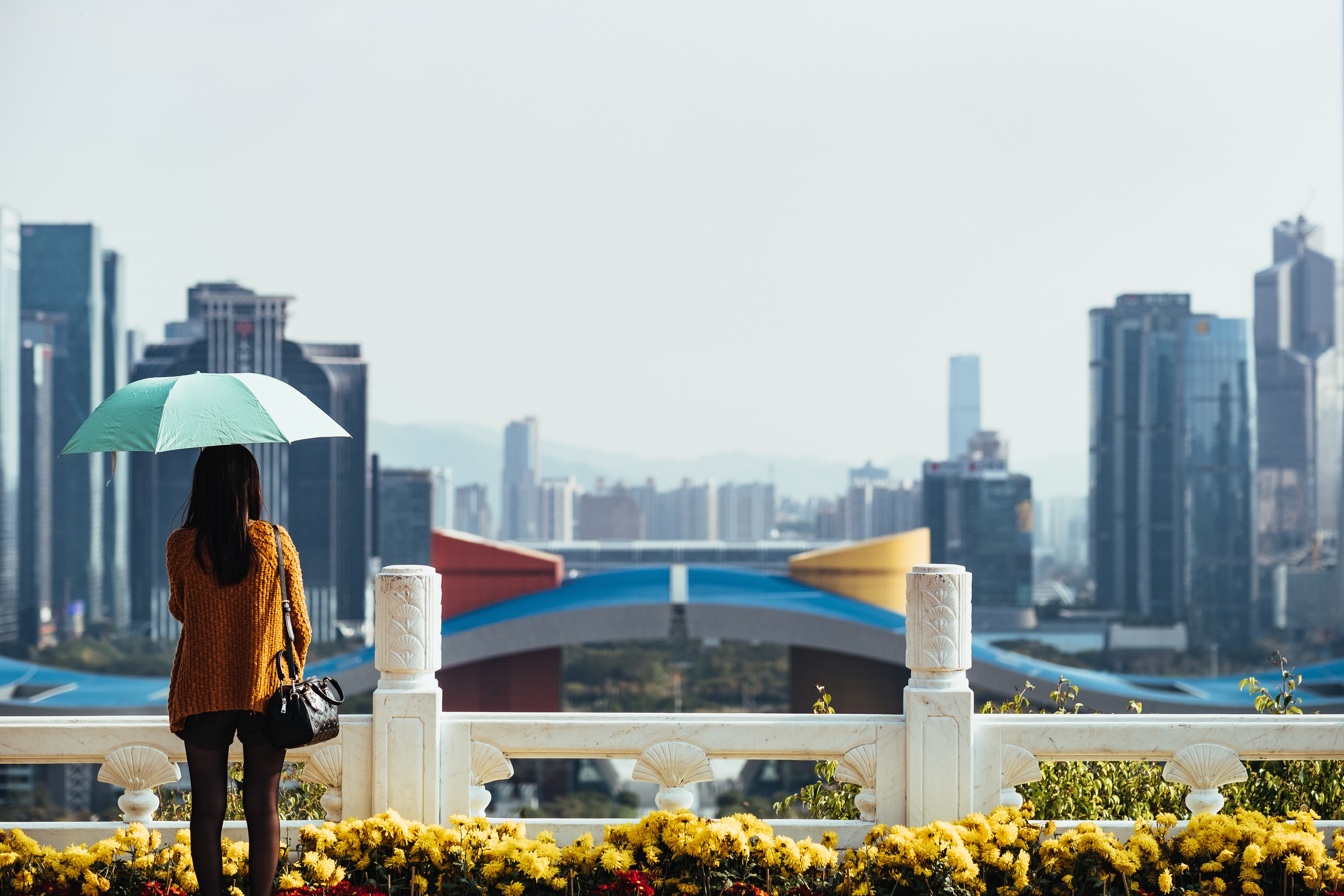 Image of expatriate in China looking at the skyline