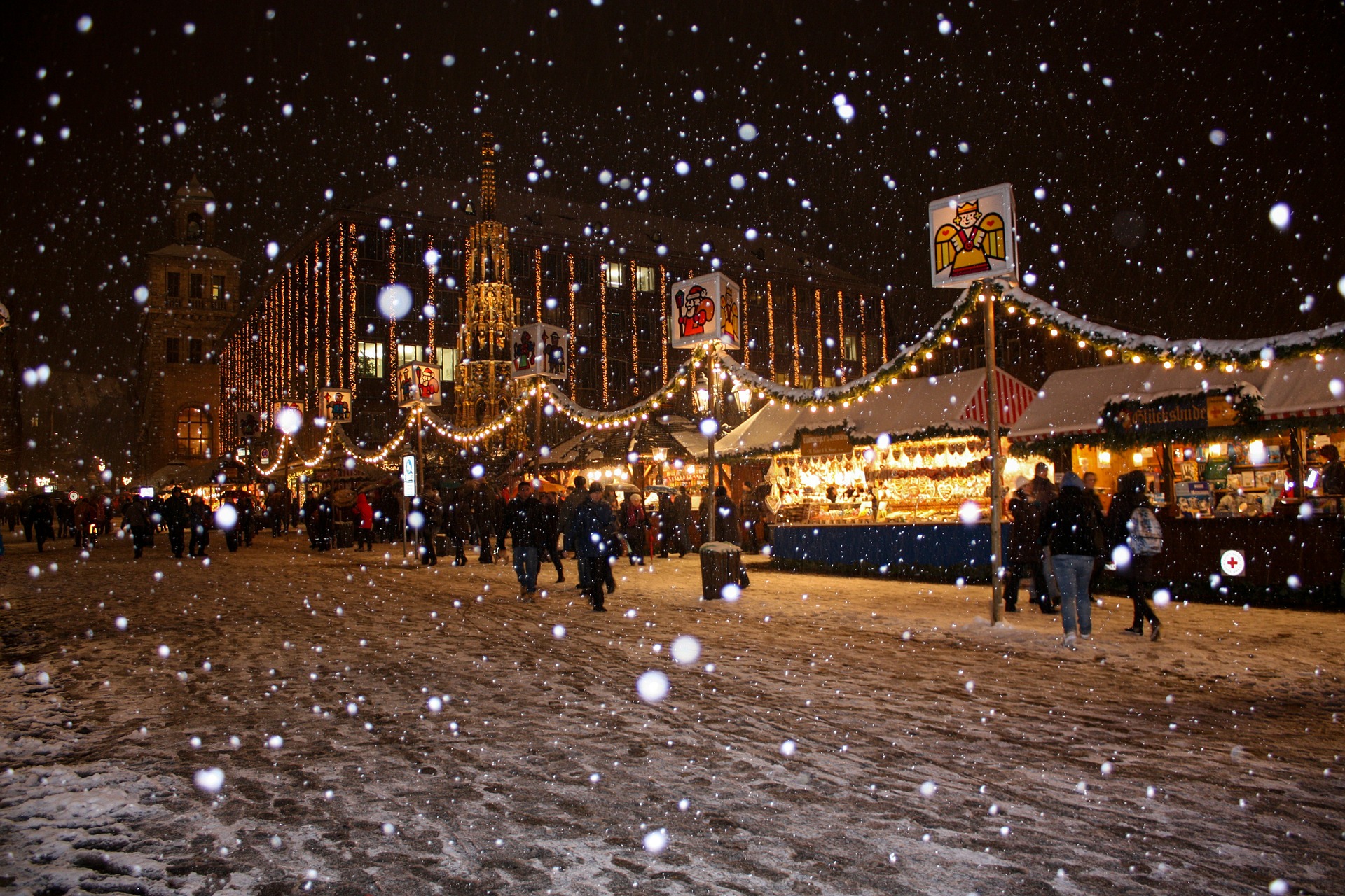 Image of a Christmas Market in Europe